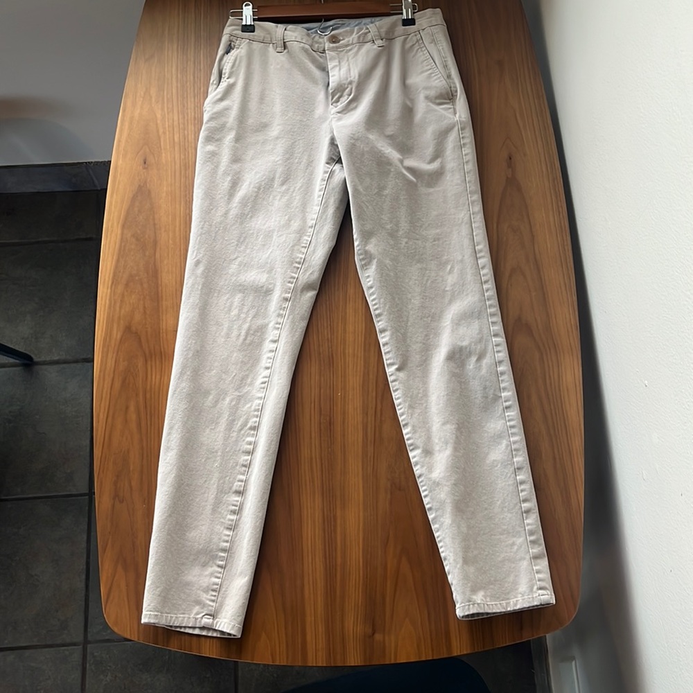 Like new Bonobos slim taper chinos.